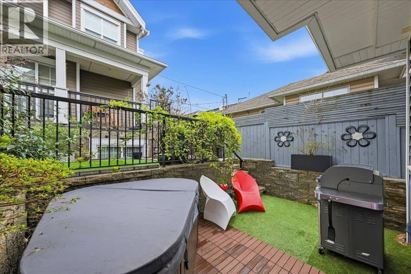 210 W 5TH STREET, North Vancouver, photo 8