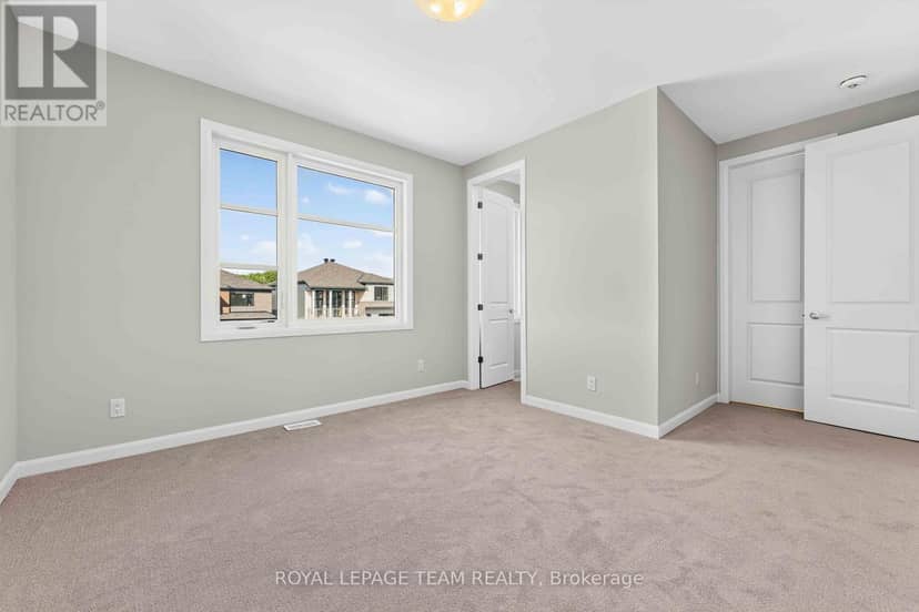 2000 Wanderer Avenue — photo 11 of 14