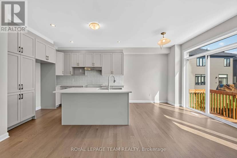 902 Locomotion Lane — photo 8 of 15