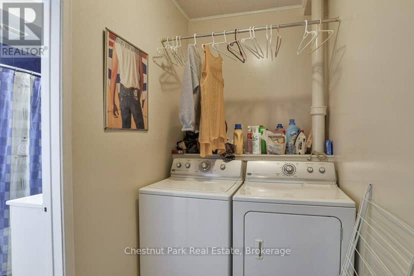 128 James Street — photo 17 of 25