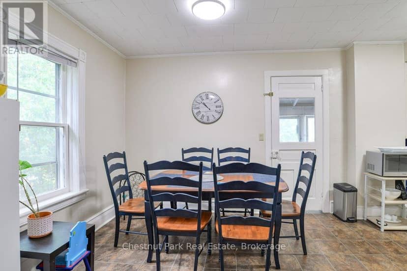 128 James Street — photo 3 of 25