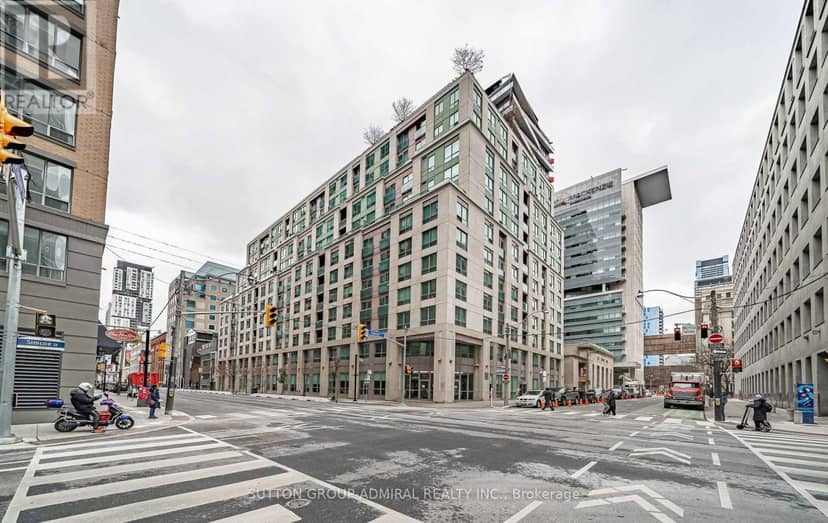 722 - 168 Simcoe Street — photo 1 of 13