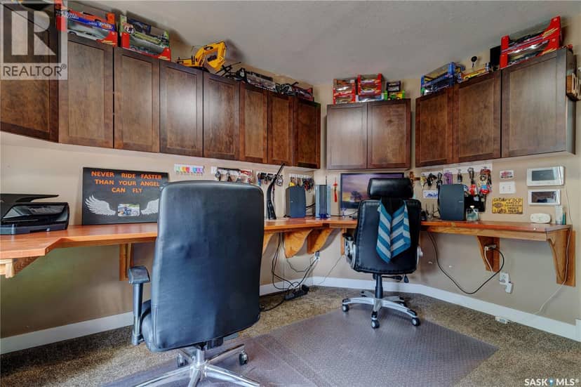 212 Prospect STREET — photo 13 of 40