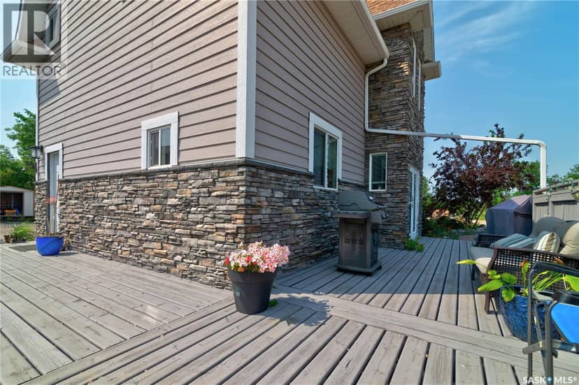 212 Prospect STREET — photo 32 of 40