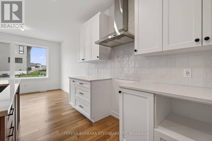1164 Bronze Avenue — photo 11 of 16