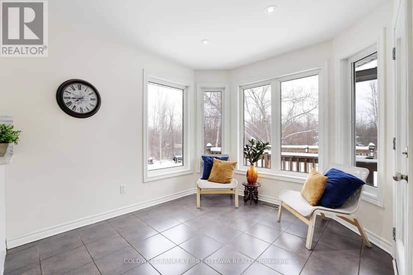11 Rideau Crossing Crescent — photo 11 of 40