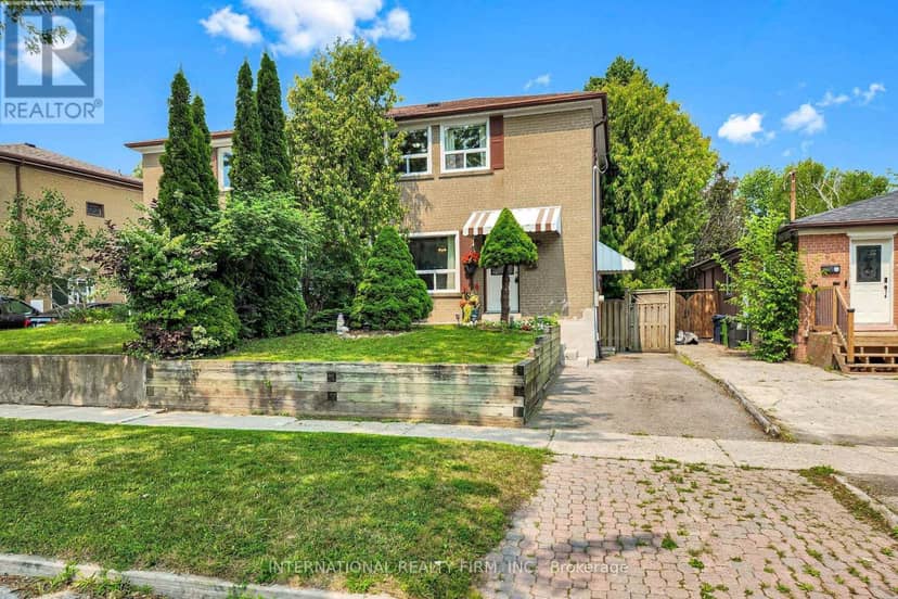 62 Porchester Drive — photo 2 of 40