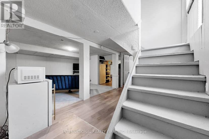 62 Porchester Drive — photo 31 of 40