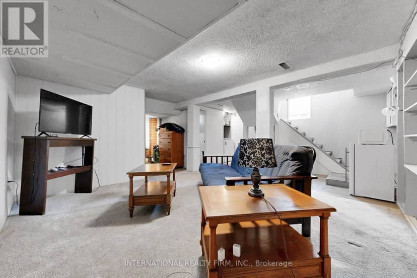 62 Porchester Drive — photo 36 of 40
