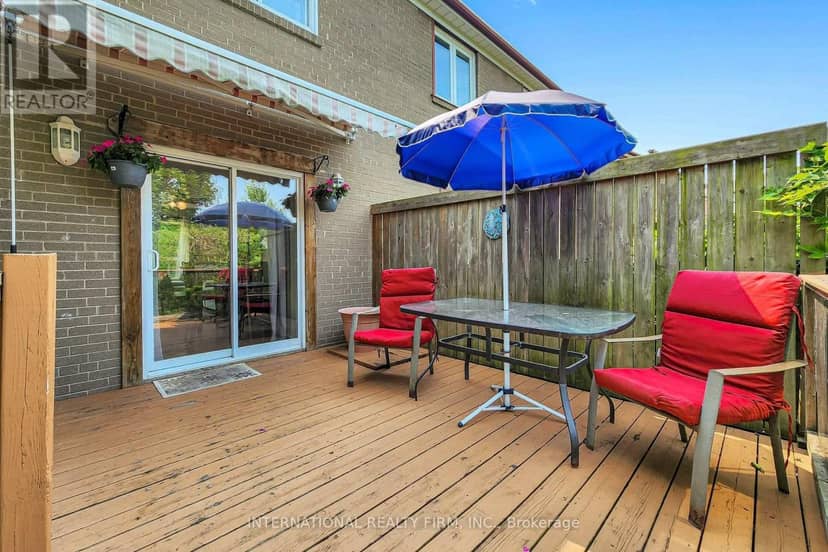 62 Porchester Drive — photo 39 of 40