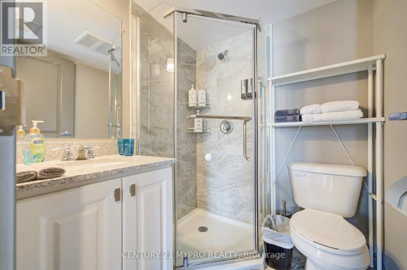 710 - 321 Spruce Street — photo 14 of 22