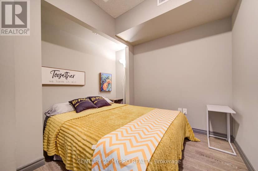 710 - 321 Spruce Street — photo 15 of 22