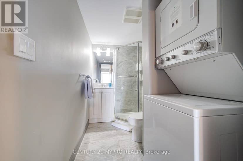 710 - 321 Spruce Street — photo 17 of 22