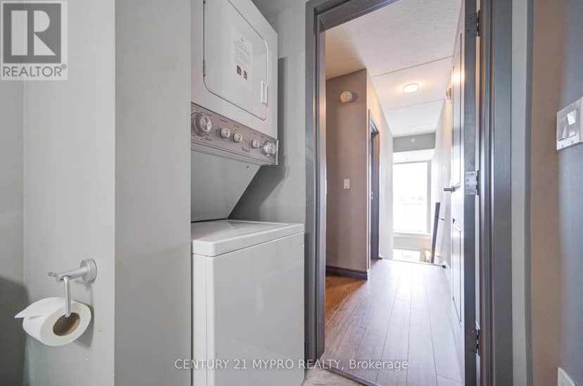 710 - 321 Spruce Street — photo 18 of 22