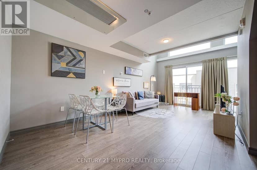 710 - 321 Spruce Street — photo 3 of 22