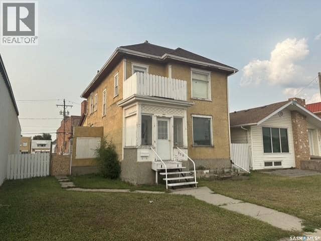 310 High STREET W — photo 1 of 25