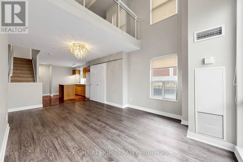 501 - 77 Lombard Street — photo 1 of 35