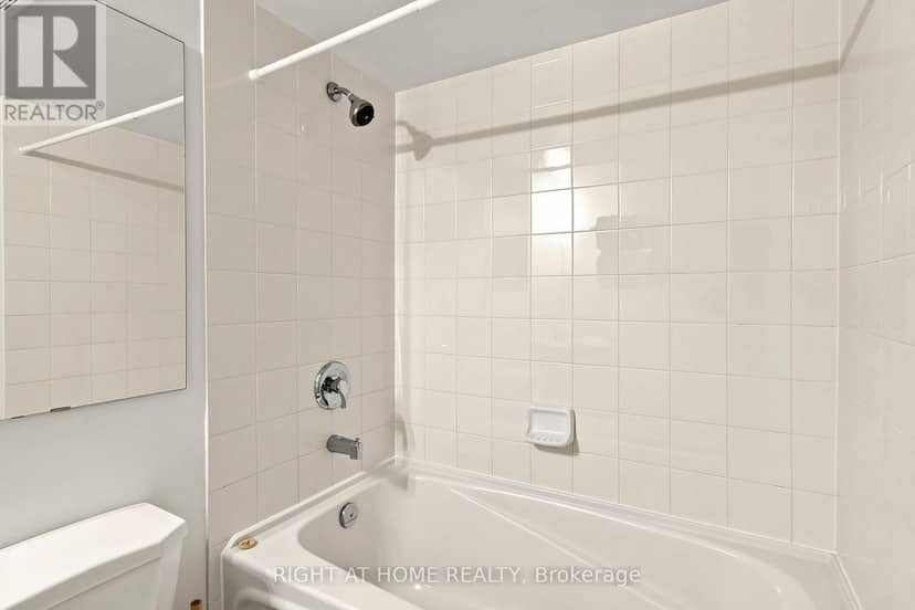 501 - 77 Lombard Street — photo 24 of 35