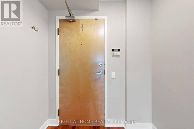 501 - 77 Lombard Street — photo 26 of 35