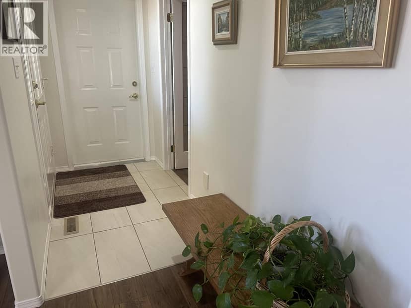 10140 108 AVENUE, Fort St. John, photo 3