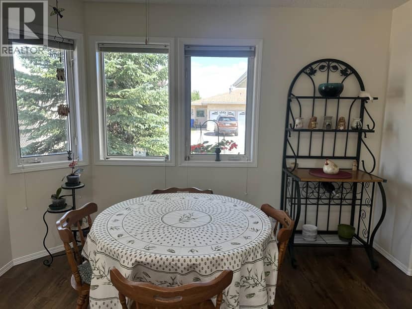 10140 108 AVENUE, Fort St. John, photo 5
