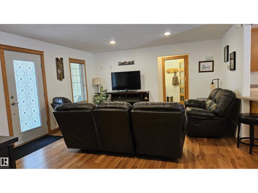 7 Andrew DR — photo 9 of 40