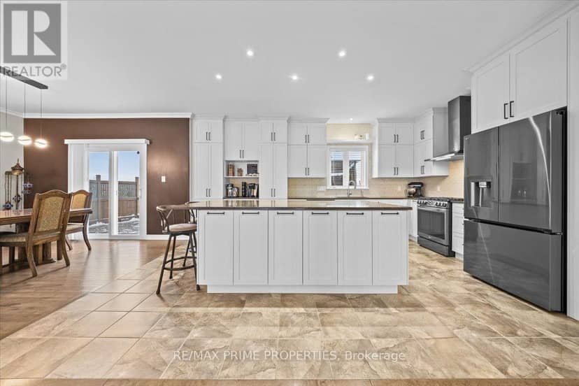 3421 Summerbreeze Drive — photo 11 of 40