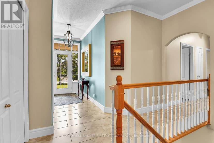 6983 Lakes Park Drive — photo 6 of 29