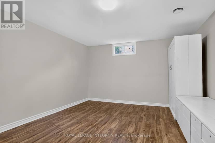 333 Charron Street — photo 30 of 40