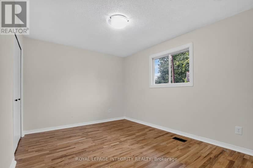333 Charron Street — photo 21 of 40