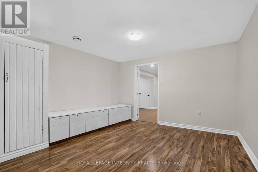 333 Charron Street — photo 32 of 40
