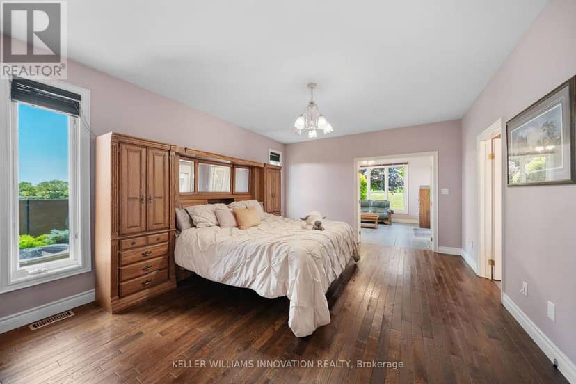 18 Featherstone Avenue — photo 21 of 40
