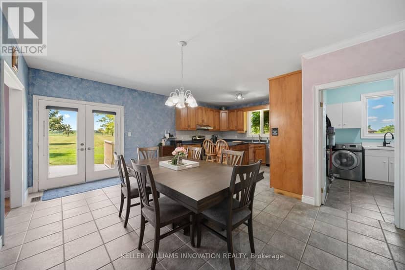 18 Featherstone Avenue — photo 8 of 40