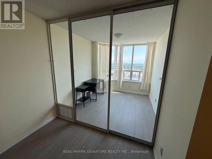 2405 - 88 Corporate Drive — photo 16 of 28
