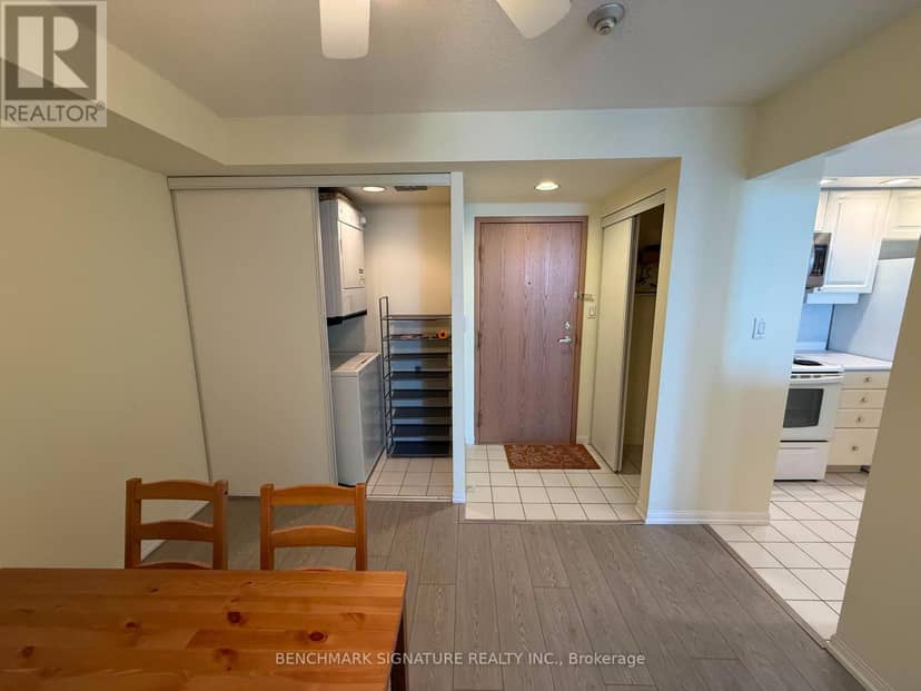 2405 - 88 Corporate Drive — photo 4 of 28