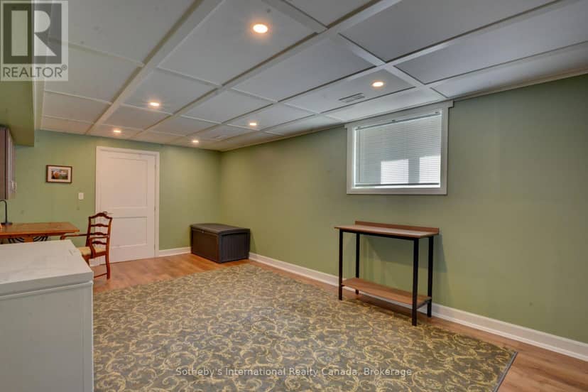 208 Snowberry Lane — photo 33 of 40