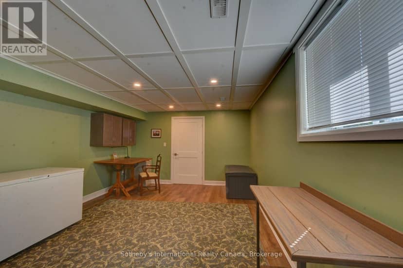 208 Snowberry Lane — photo 34 of 40