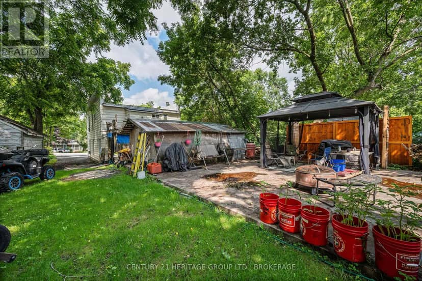 4400 William Street — photo 21 of 28
