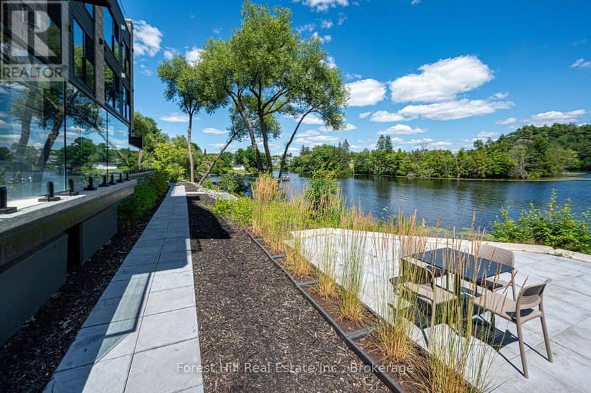 202 - 32 Brunel Road S, Huntsville, photo 4