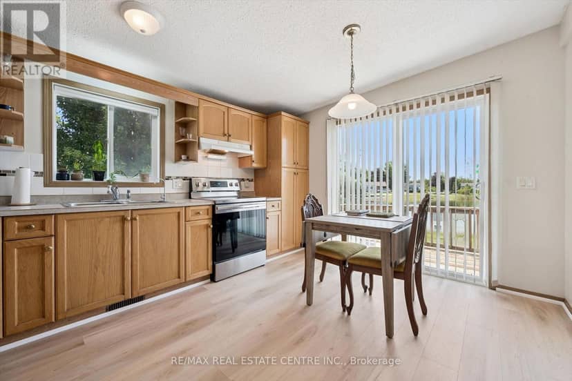 27 Trillium Beach Pvt Drive — photo 11 of 36