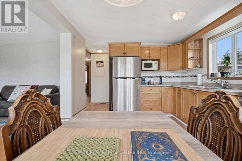 27 Trillium Beach Pvt Drive — photo 15 of 36