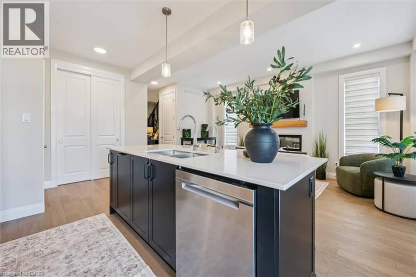 109 CATHERINE Street — photo 11 of 32
