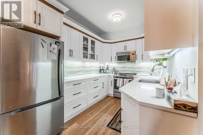 104 - 200 Collier Street, Barrie, photo 5