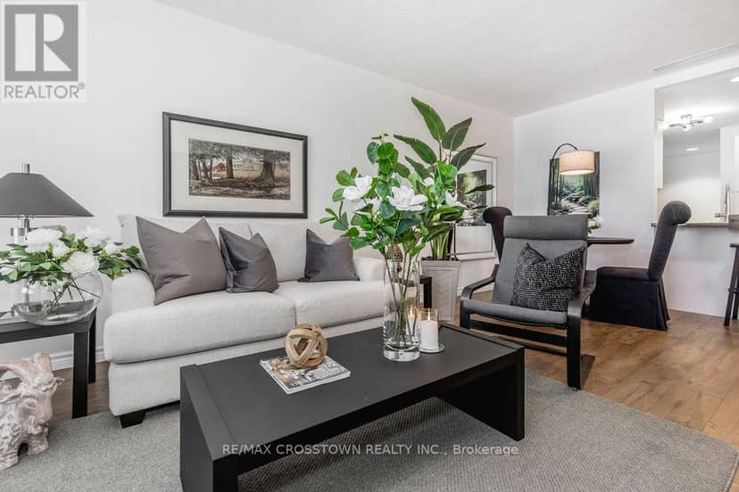 44 - 74 Ross Street — photo 3 of 40