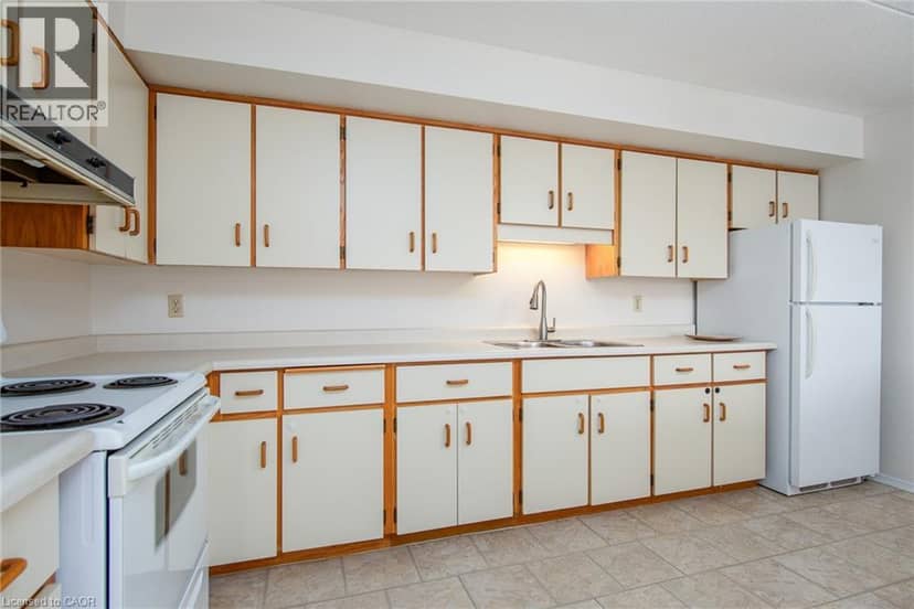 384 W ERB Street Unit# 207 — photo 17 of 37