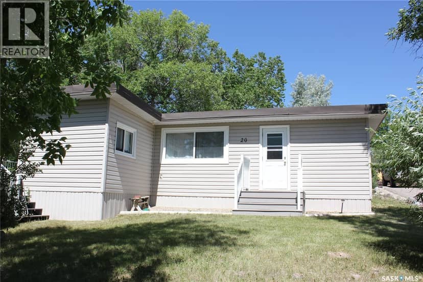 20 Lakeshore DRIVE — photo 1 of 23