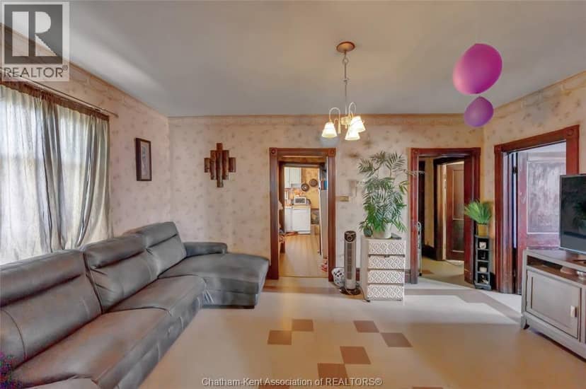 106 St. George STREET — photo 8 of 25