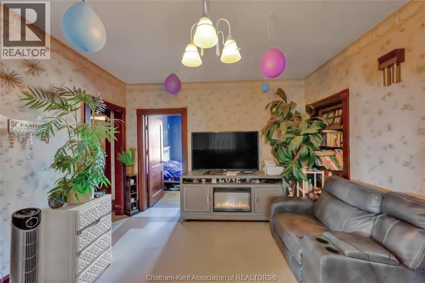 106 St. George STREET — photo 9 of 25