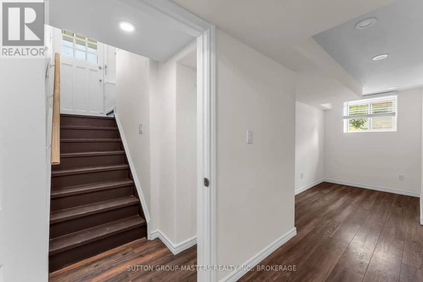 22 Westdale Avenue W — photo 25 of 40