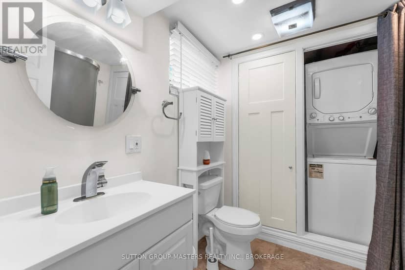 22 Westdale Avenue W — photo 38 of 40